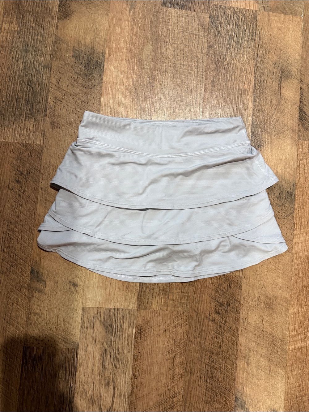 Light Gray Tiered Ruffle Active Skirt - Size 8/10